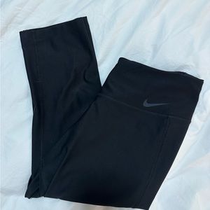 Nike Cropped Leggings